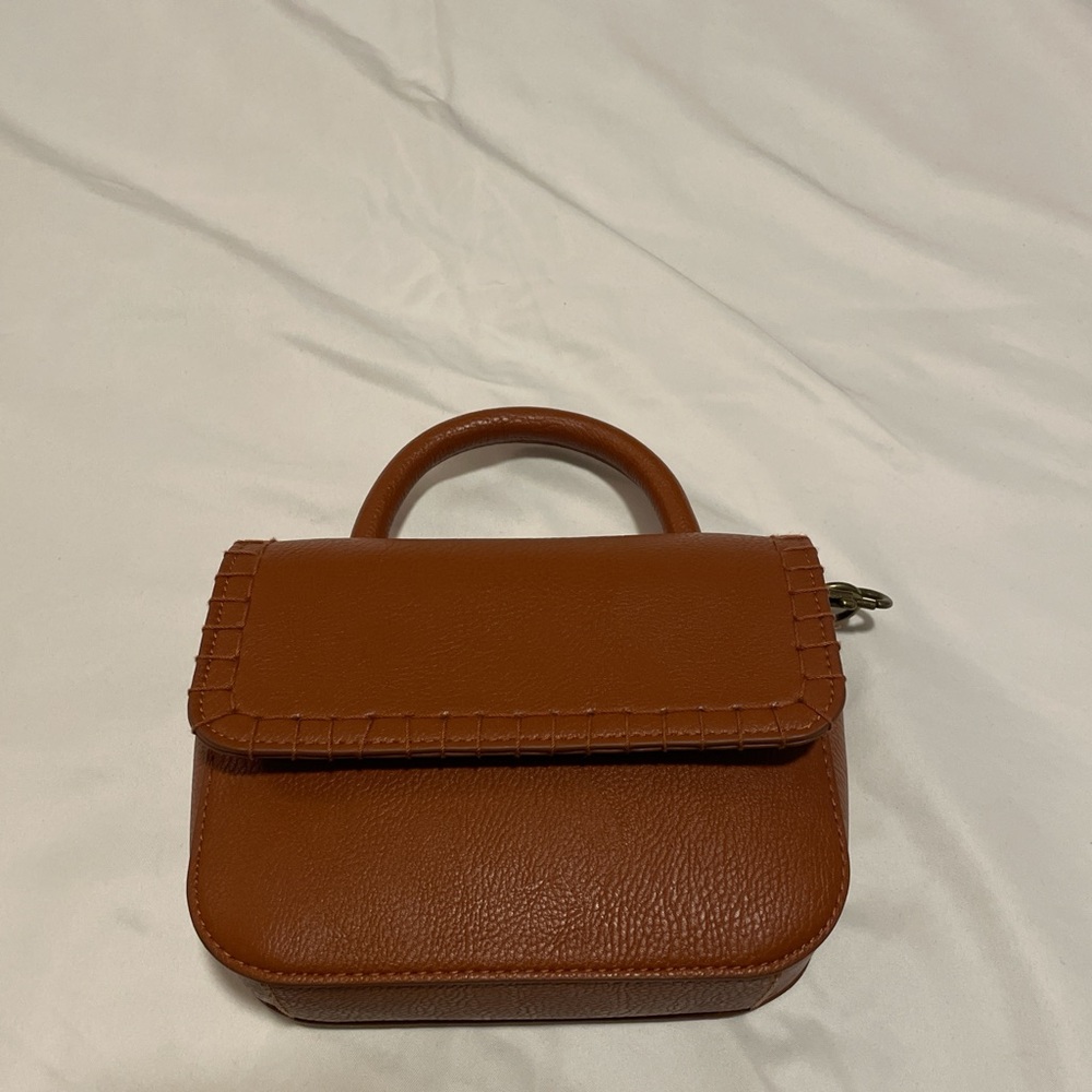 Universal Thread Mini Crossbody - image 1